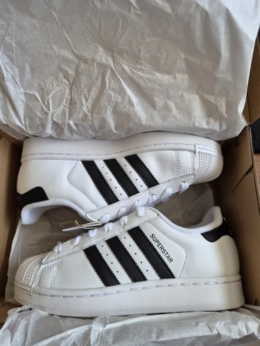 Adidas superstar size 4 - adidas, ii