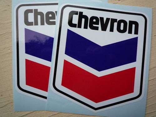 Chevron patch pocket style - 'patch, pocket'