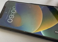 Phone used good condition - 11,