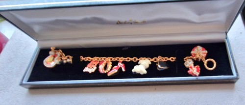 Vintage danbury mint - danbury, betty