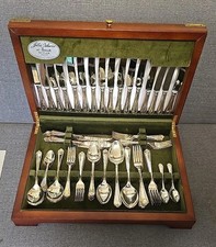 John Osborne Silversmiths at Harrods Vintage Silver Plated EPNS Cutlery Canteen
