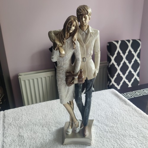 Beautiful sculpture gentlemen - beautiful,