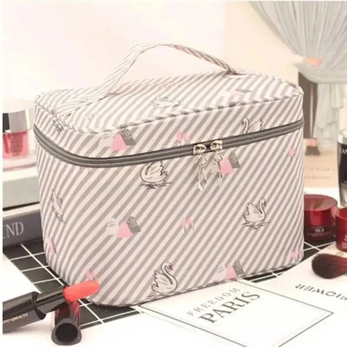 Large capacity makeup - bag, with