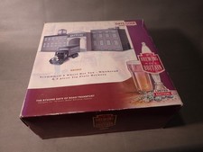 Lledo Trackside Days Gone, Brewery Building and Whitbread Van BB1002 Lot K192