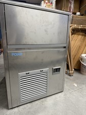 Polar UA027 U-Series Spray Ice Maker 33kg Output x 4 Units