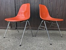 Charles Eames Fibreglass Chair