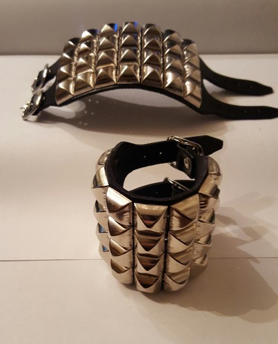 Wristband steel pyramids - wristband, 28