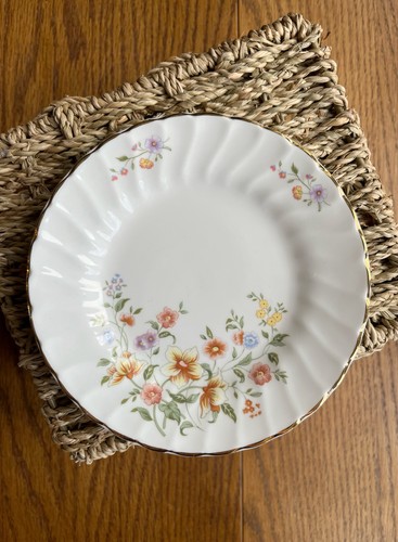 Royal kendal plate vintage - |,