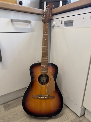 Fender malibu electric - sb, wn