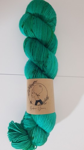 Beehive yarns luxury hand dyed - beehive,