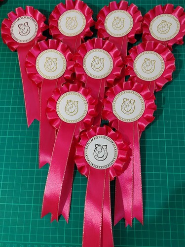 Tier pink with gold - x, 1
