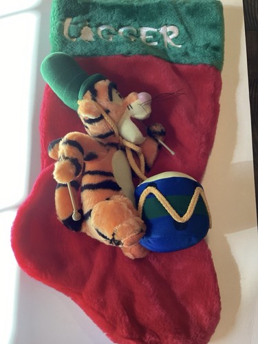 Tigger drummer christmas - tigger,