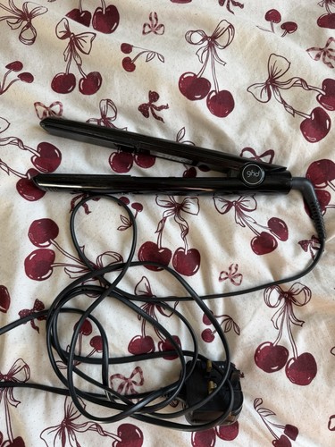 Ghd straighteners sleek black - straighteners,