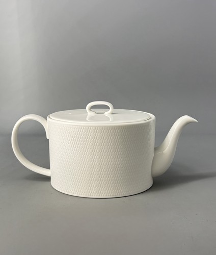 Wedgwood gio white teapot - white,
