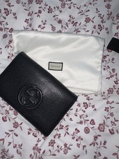 Gucci Cross Chain Black Side