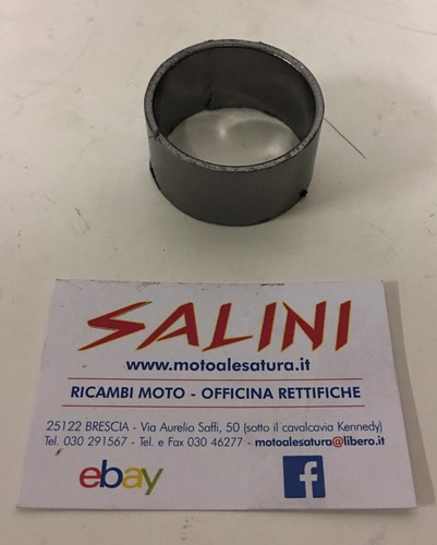 Reducer bushing exhaust