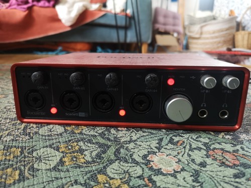 Focusrite scarlett 18i8 - scarlett, usb