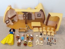 RARE Disney Snow White And The Seven Dwarfs Cottage House Playset 2009