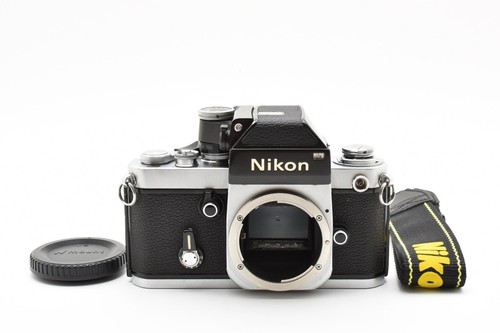 Near mint strap nikon - [near, w/