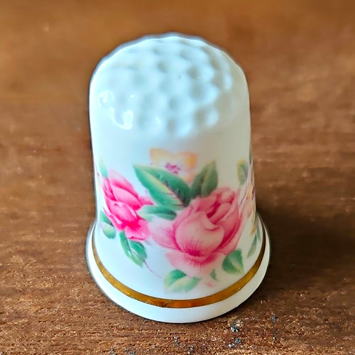 Fine bone china porcelain - fine,