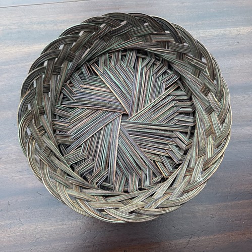 Round wicker woven - round,