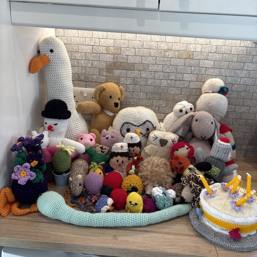 Job lot hand knitted - 30, toys
