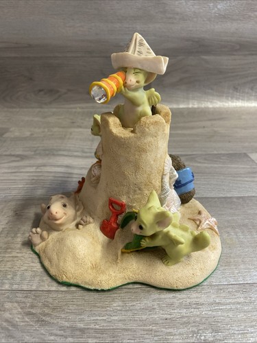 Pocket dragons seaside castle - dragons,