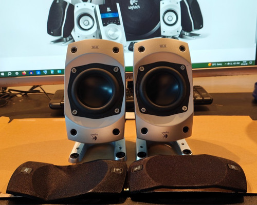 Logitec satelitte speakers - satelitte,