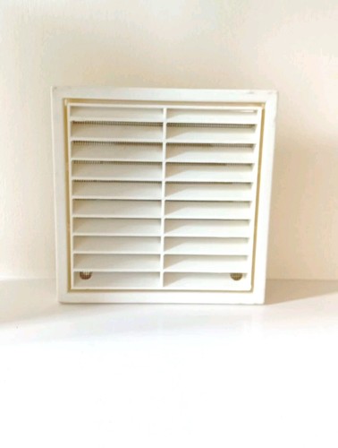 White square extractor louvre - white,