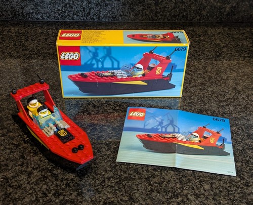 Lego town boats dark - town,