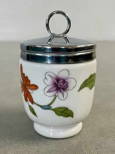 Royal worcester porcelain - royal,