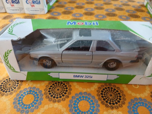 Corgi mobil performance - corgi,