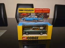 Boxed Corgi Toys 275 Rover 2000 TC with Take-Off Wheels and Golden Jacks