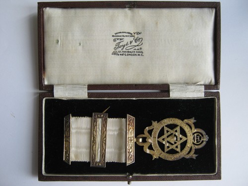 Freemasons royal arch chapter - freemasons,
