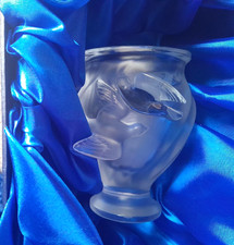 LALIQUE ROSINE FRANCE VASE TIH FLYING DOES IN RELEIF