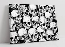 BLACK AND WHITE SKULLS