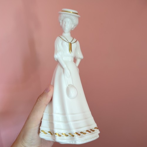 Vintage classical lily - classical,
