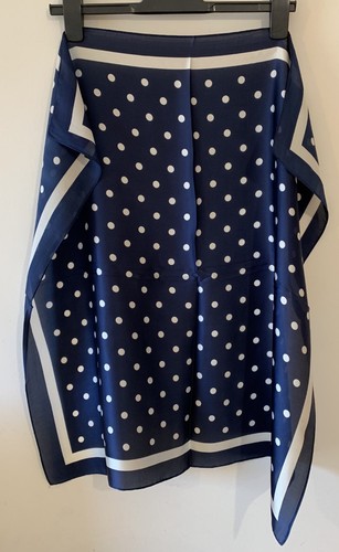 Large square 70cm ladies - ,