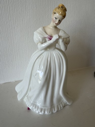 Royal doulton figurines ladies - figurines,