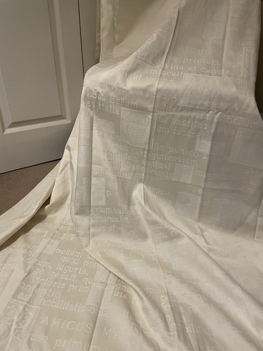 Off white latin script - white,