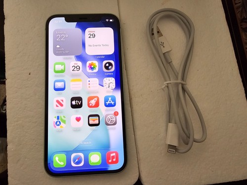 Apple iphone 64gb green - 12,