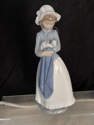 Lladro nao porcelain figurine - lladro,