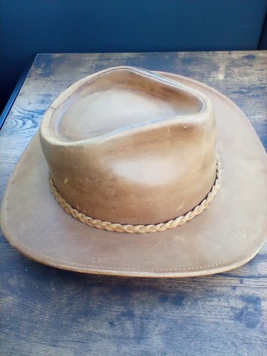 Leather waxed cognac - cognac, fedora