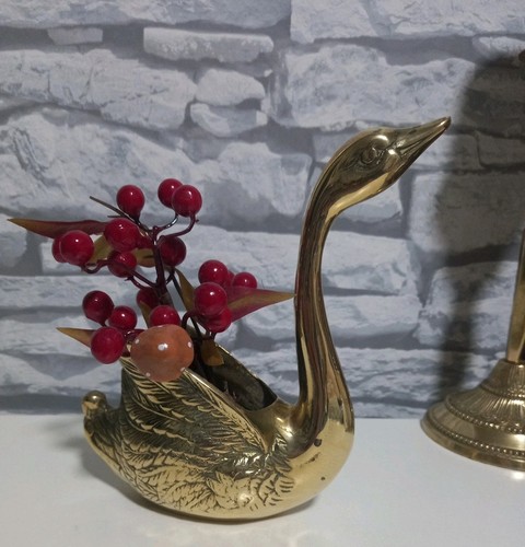 Vintage gold brass swan - gold,