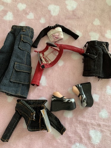 Bundle vintage bratz - of,