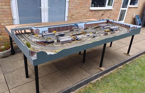 Gauge model railway layout - model,