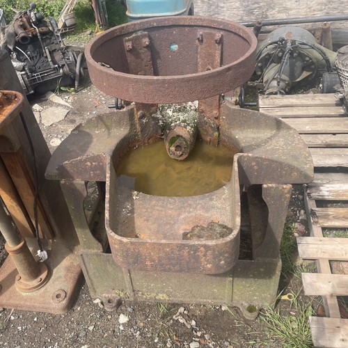 Cast iron forge antique - iron,