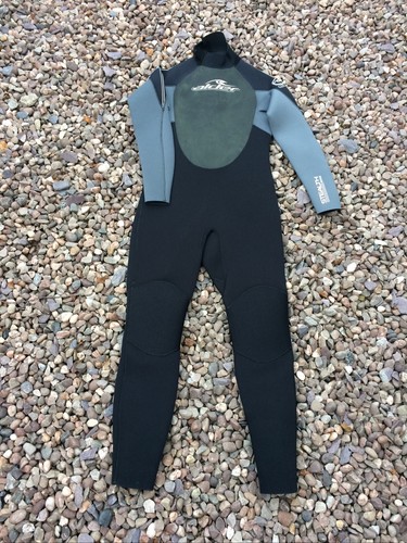 Gents small full wetsuit - small,