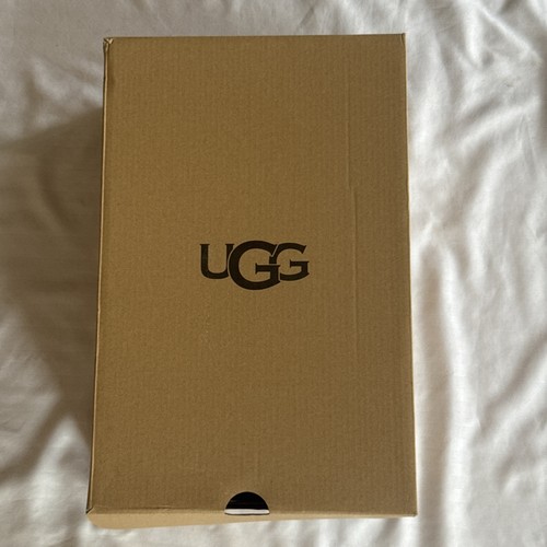 Authentic ugg empty box - ugg,