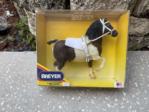 New retired breyer 703297 - new,